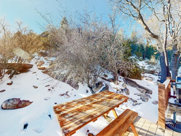 Big Bear Cozy Four Bedroom Vacation Rental Prime Location