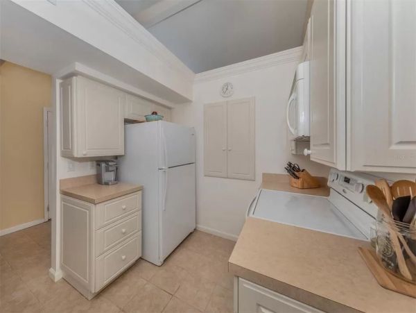 Charming Two Bedroom Vacation Home in Venice Close to Beach