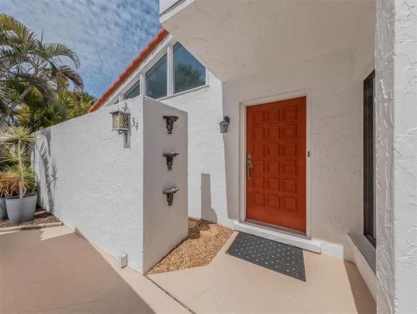Charming Two Bedroom Vacation Home in Venice Close to Beach