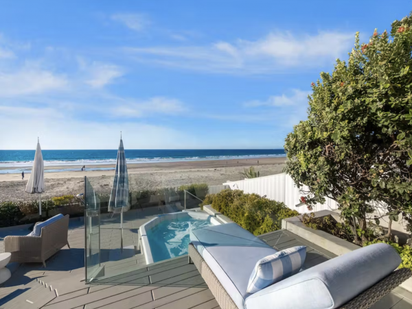 Oceanfront Luxury Vacation Home in La Jolla Sleeps 12