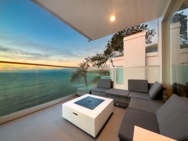 Gorgeous Oceanfront La Jolla Home with Casita & Hot Tub