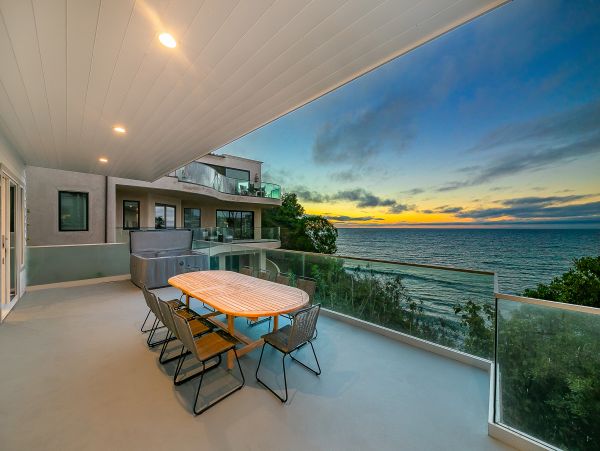 Gorgeous Oceanfront La Jolla Home with Casita & Hot Tub