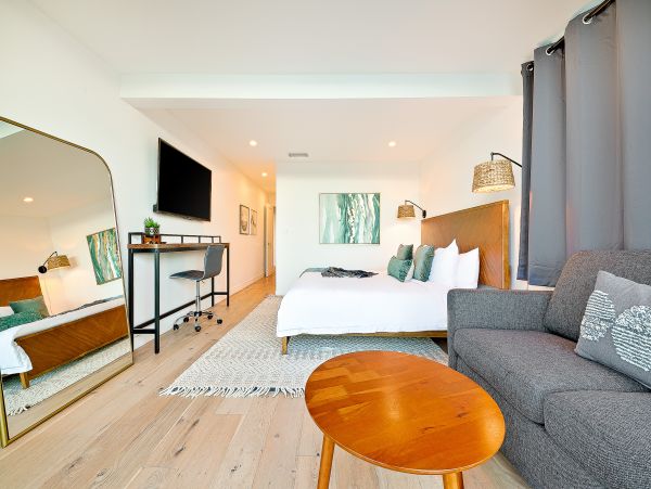 Gorgeous Oceanfront La Jolla Home with Casita & Hot Tub
