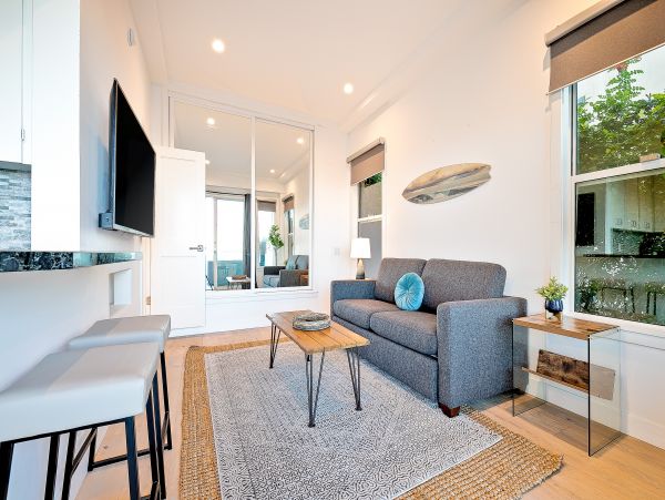 Gorgeous Oceanfront La Jolla Home with Casita & Hot Tub