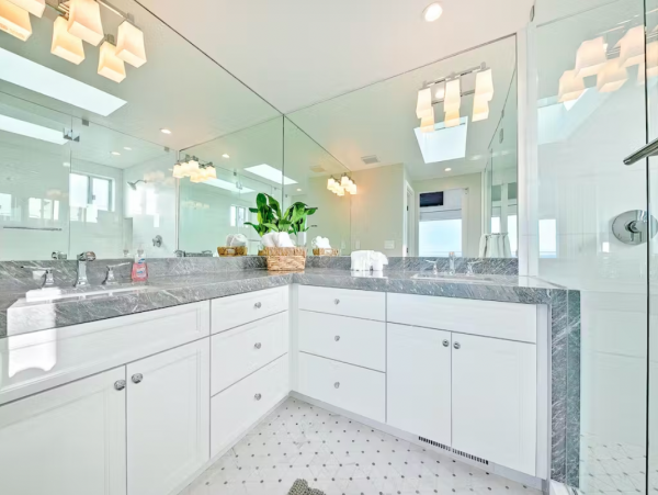 Gorgeous Oceanfront La Jolla Home with Casita & Hot Tub