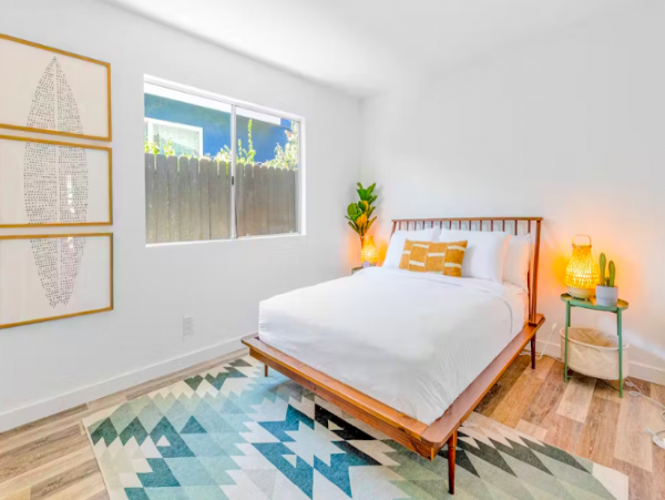 Three Bedroom Rental near the beach with large backyard and grill