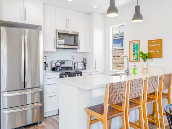 Three Bedroom Rental near the beach with large backyard and grill