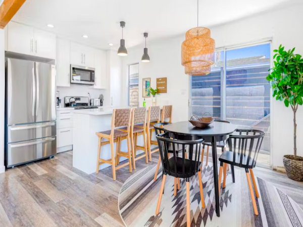 Three Bedroom Rental near the beach with large backyard and grill
