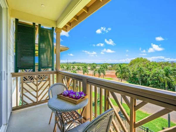 Gorgeous Two Bedroom plus Loft Vacation Condo in Poipu with Pool