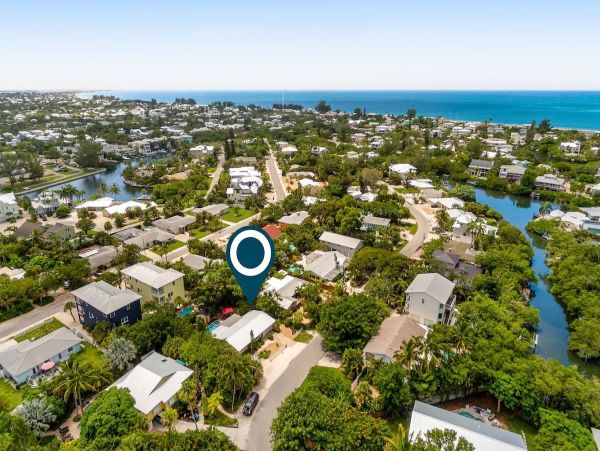 Anna Maria Island Holmes Beach Home 1042435