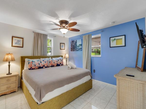 Anna Maria Island Holmes Beach Home 1042435
