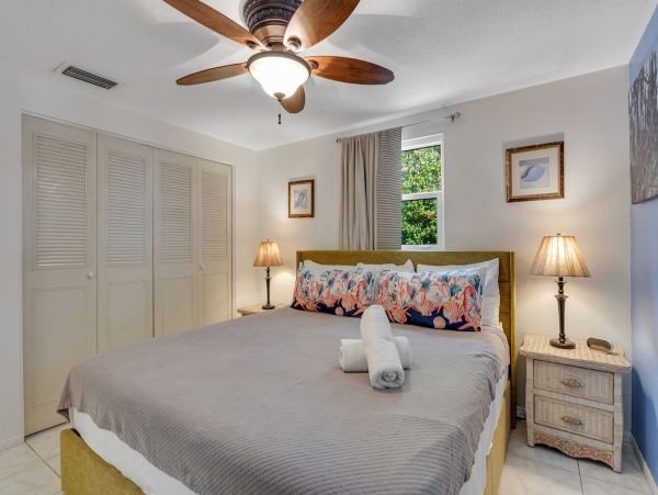 Anna Maria Island Holmes Beach Home 1042435