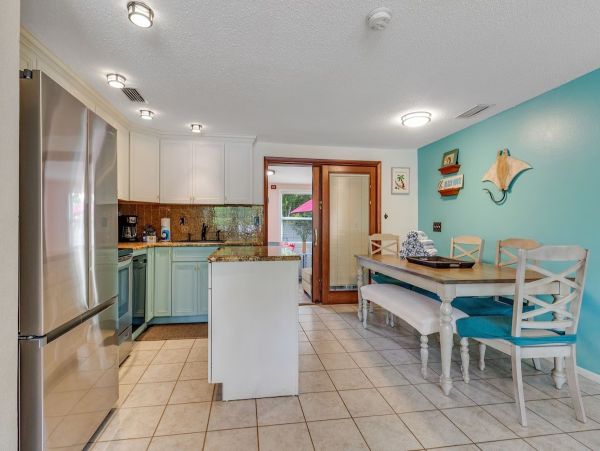 Anna Maria Island Holmes Beach Home 1042435