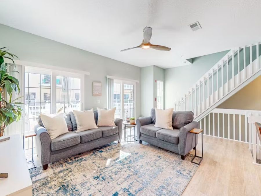 Beach Beauty Townhouse Just Steps from the Sandy Beach