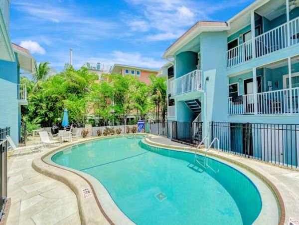 Bradenton Beach  Cozy One Bedroom Vacation Rental