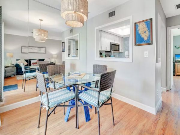 Bradenton Beach  Cozy One Bedroom Vacation Rental