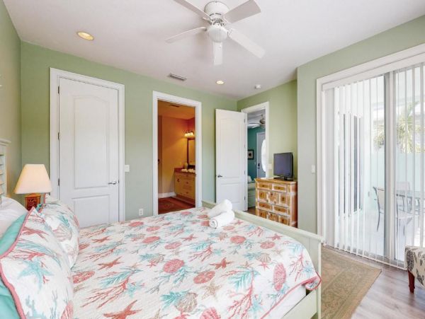 Bradenton Beach Vacation Rental: Coastal Comfort Awaits