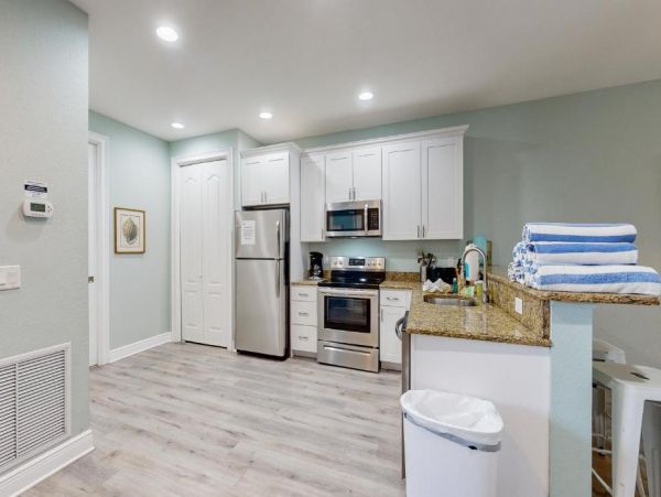 Bradenton Beach Vacation Rental: Coastal Comfort Awaits