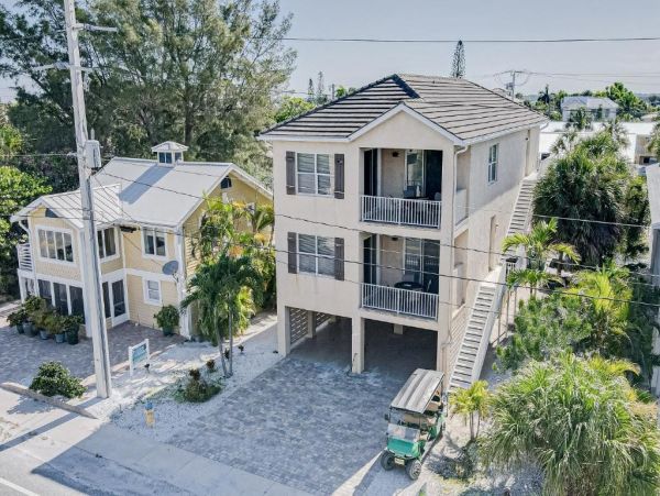 Bradenton Beach Vacation Rental: Coastal Comfort Awaits