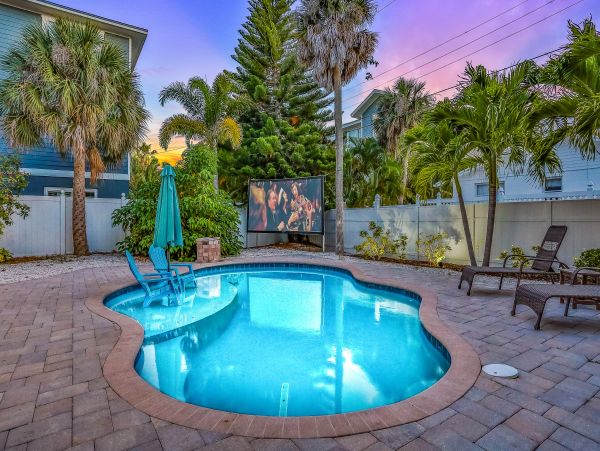 Lovely Two Bedroom Home with Private Pool Walk to Beach