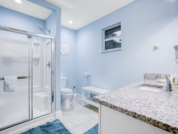 Lovely Two Bedroom Home with Private Pool Walk to Beach
