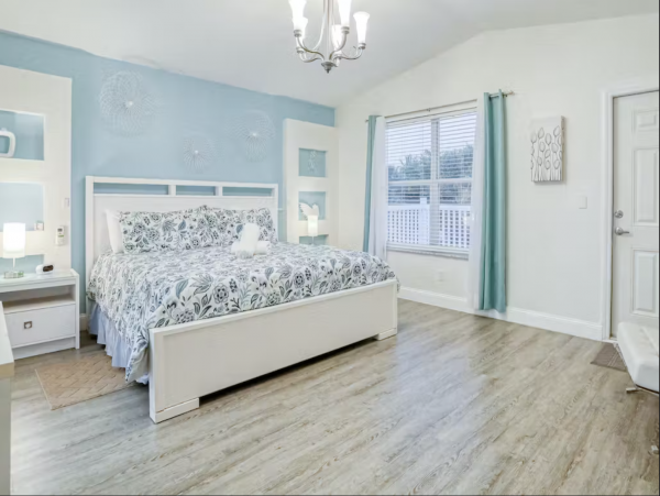 Lovely Two Bedroom Home with Private Pool Walk to Beach