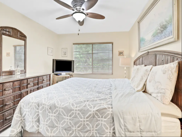 Lovely Anna Maria 2 Bedroom Vacation Condo Sleeps 4