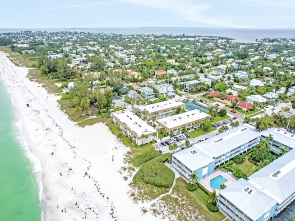 Lovely Anna Maria 2 Bedroom Vacation Condo Sleeps 4