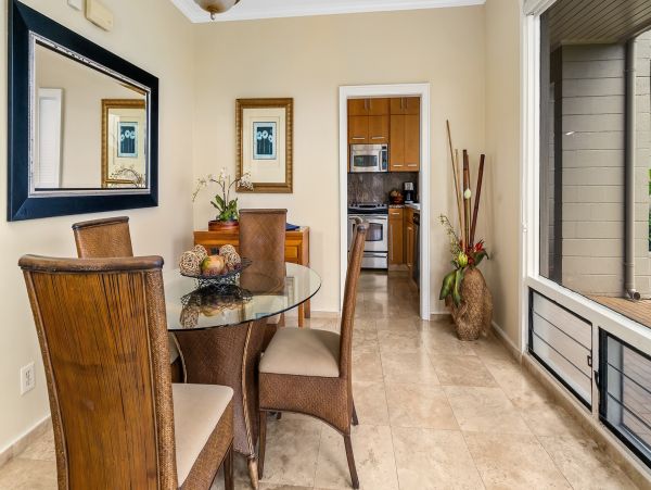 Stunning One Bedroom/One Bathroom Condo Ocean Views