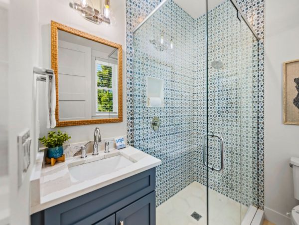 Lido Key Vacation Home Eight Bedroom Walk to Beach