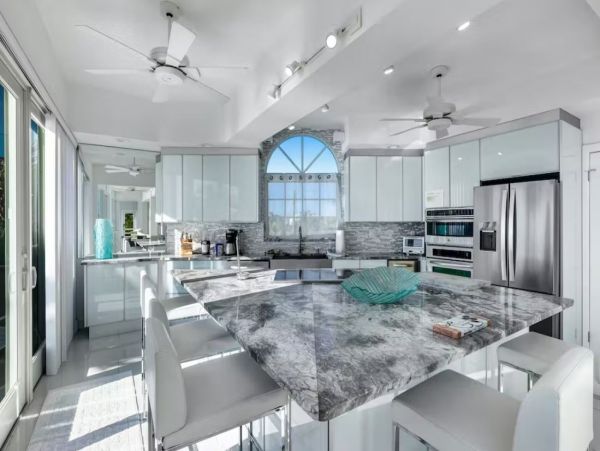 Spectacular Ocenfront Home in Cudjoe Key with Pool & Dock