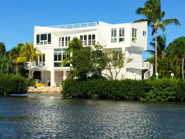 Spectacular Ocenfront Home in Cudjoe Key with Pool & Dock