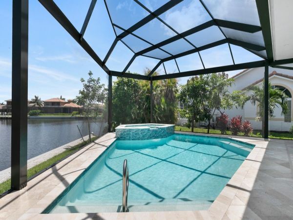 Marco Island Vacation Home Four bedroom Walk to Beach