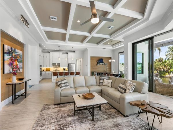 Marco Island Vacation Home Four bedroom Walk to Beach