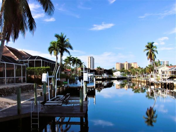 Marco Island Vacation Home Four bedroom Walk to Beach