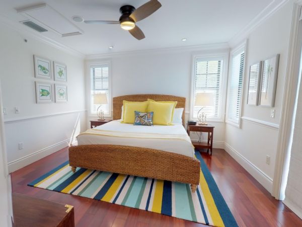 Luxury Marathon Vacation Home with Communal Pool
