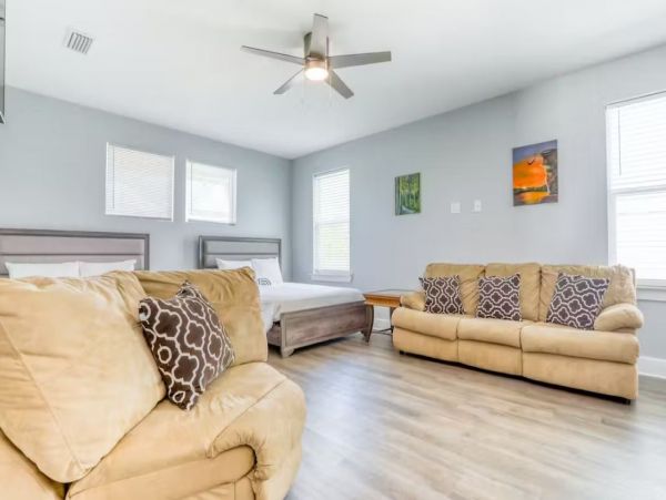 Miramar Beach Gorgeous Vacation Pool Home Walk to Beach