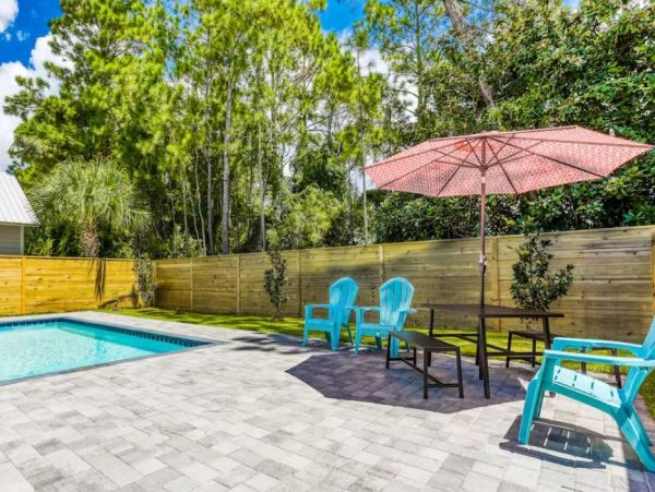 Miramar Beach Gorgeous Vacation Pool Home Walk to Beach