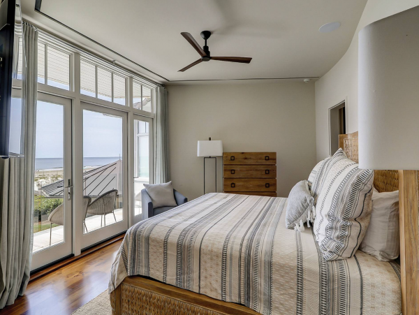 Luxury Oceanfront 5 Bedroom Home with Pool & Spa