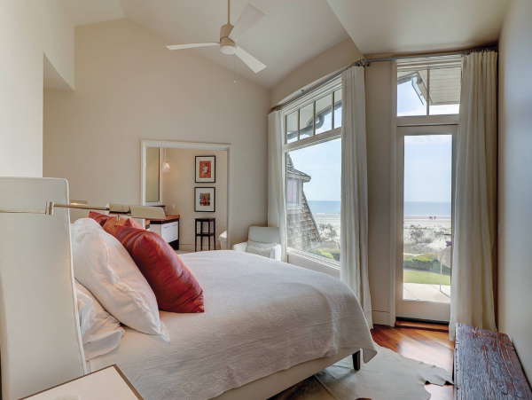 Luxury Oceanfront 5 Bedroom Home with Pool & Spa
