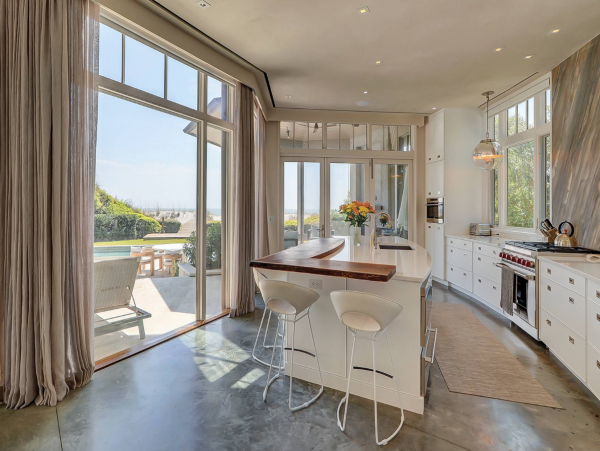 Luxury Oceanfront 5 Bedroom Home with Pool & Spa