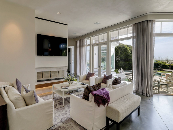 Luxury Oceanfront 5 Bedroom Home with Pool & Spa