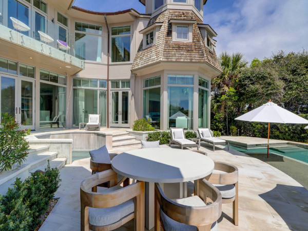 Luxury Oceanfront 5 Bedroom Home with Pool & Spa