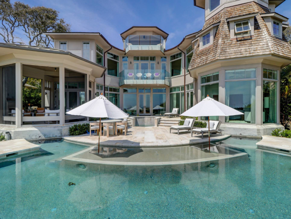 Luxury Oceanfront 5 Bedroom Home with Pool & Spa