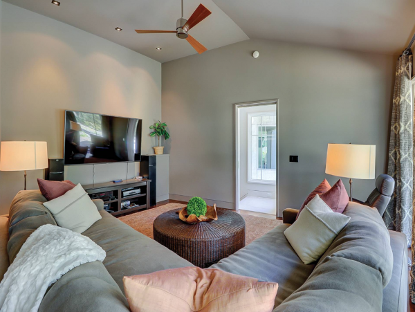 Luxury Oceanfront 5 Bedroom Home with Pool & Spa