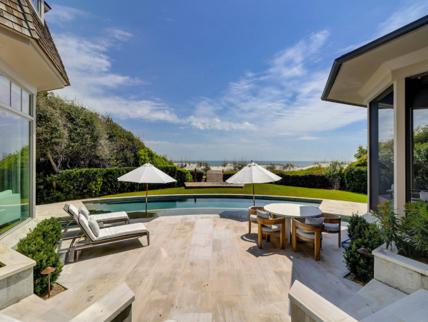 Luxury Oceanfront 5 Bedroom Home with Pool & Spa