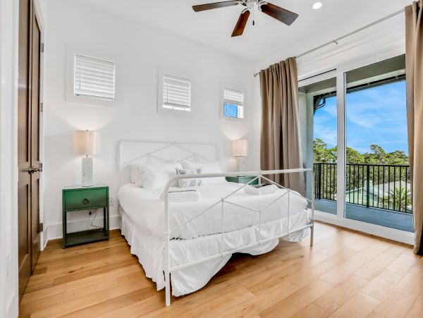 Santa Rosa Beach Luxury 8 Bedroom Home Short Walk to Beach