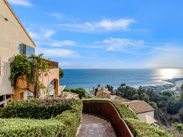 Malibu Vacation Home Three Bedroom Walk to Beach