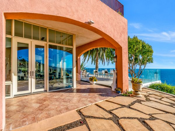 Malibu Vacation Home Three Bedroom Walk to Beach
