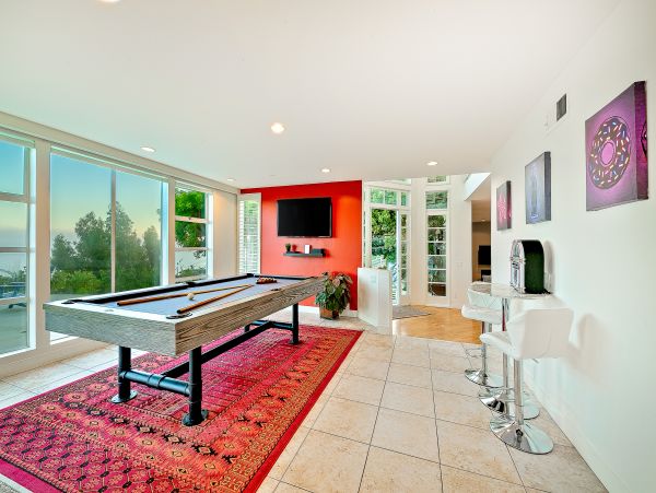 Luxury Malibu Vacation Rental with Great Views